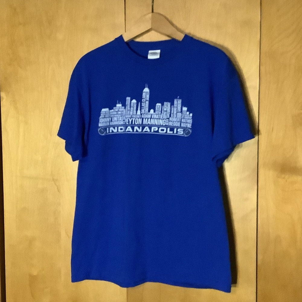 Indianapolis Colts Dream Team Tshirt, size large LIKE NEW!